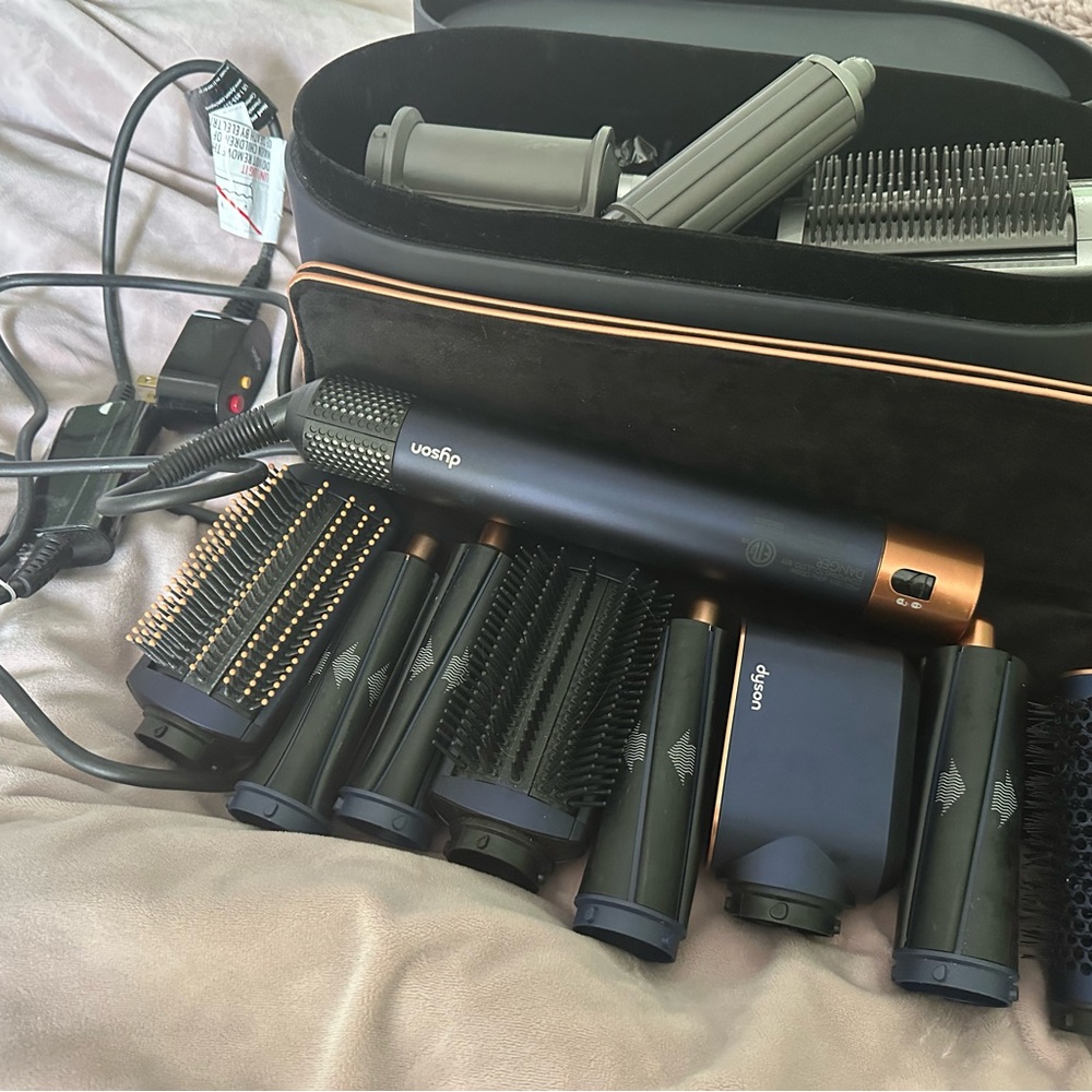 Dyson Airwrap Blue and Copper Full Hair Styling Kit plus extra attachments